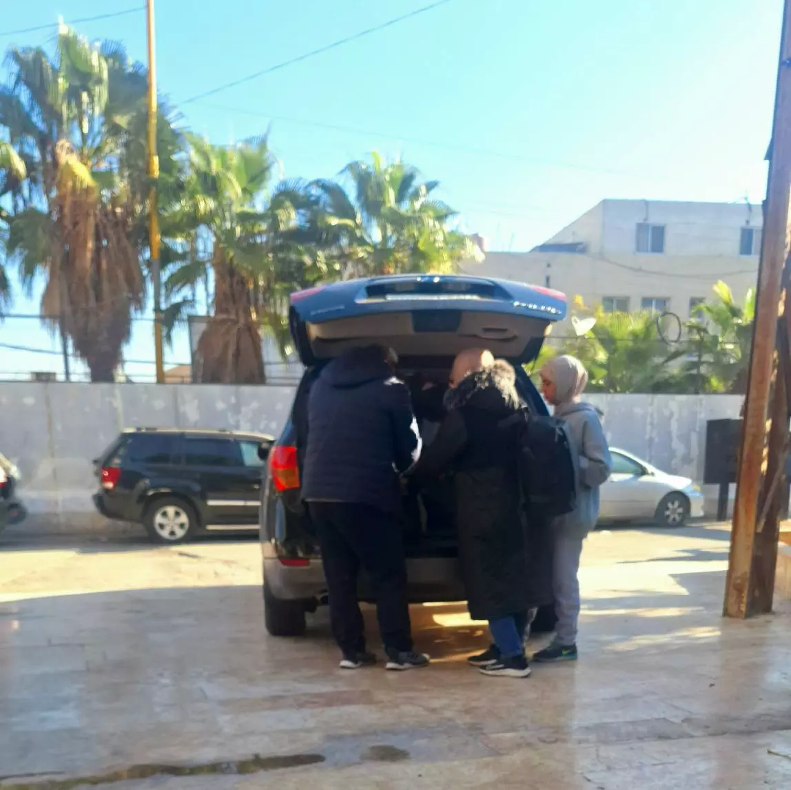 نصرالله، آغوش باز کن - ۱