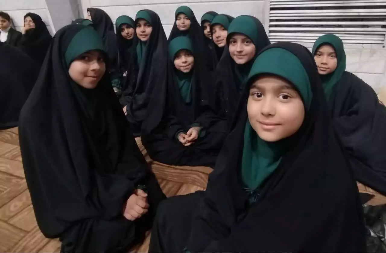  خادم؟ حاضر!